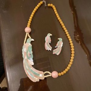 Necklace and earring set